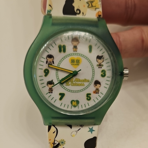 Colorful Patterned Watches - Picture 2 of 7